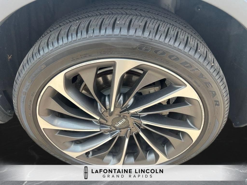 Used 2020 Lincoln Aviator Reserve w/ Equipment Group 202A AWD/4WD image 7