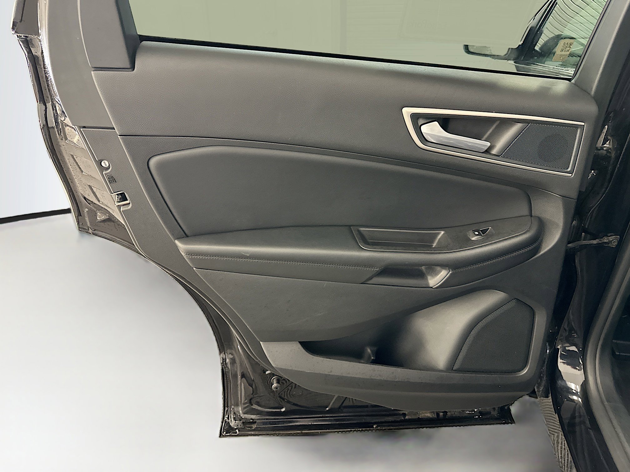 Used 2024 Ford Edge SEL image 26