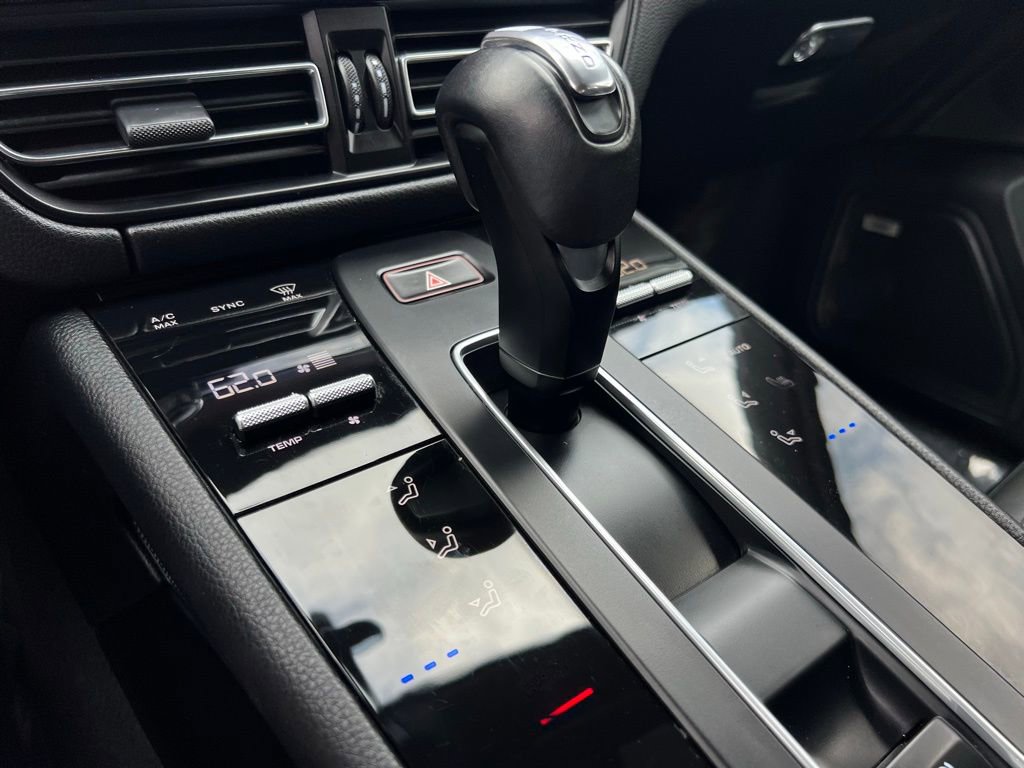 Used 2022 Porsche Macan image 58