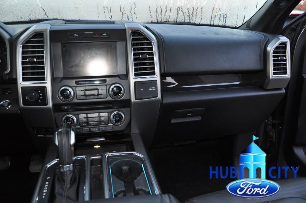 Used 2015 Ford F150 Platinum w/ Equipment Group 701A Luxury image 19