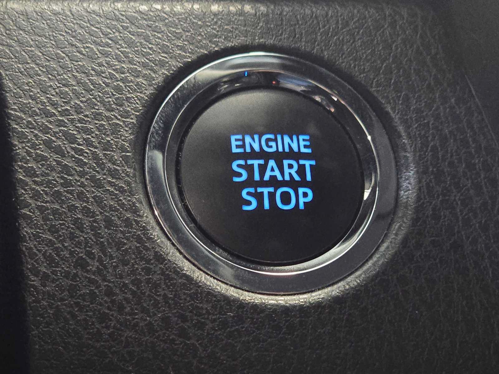 Certified 2022 Toyota Camry SE w/ Cold Weather Package AWD/4WD image 21