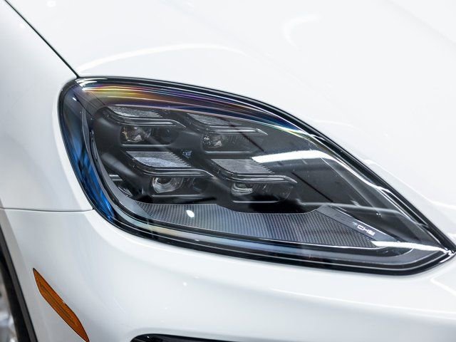 Certified 2025 Porsche Cayenne S AWD/4WD image 13