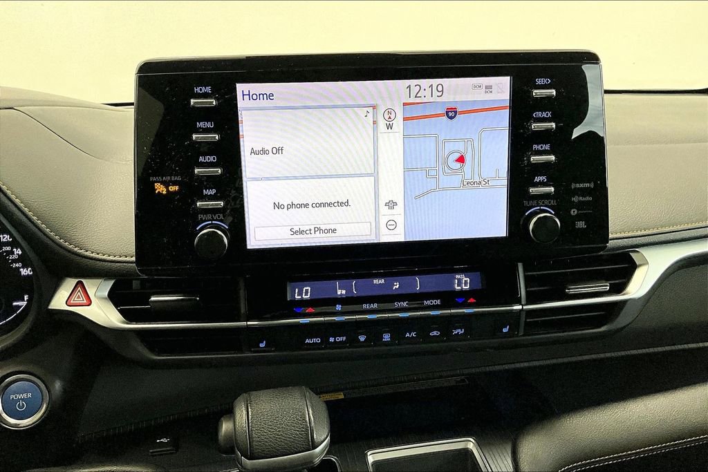 Used 2022 Toyota Sienna XLE Woodland Edition AWD/4WD image 6