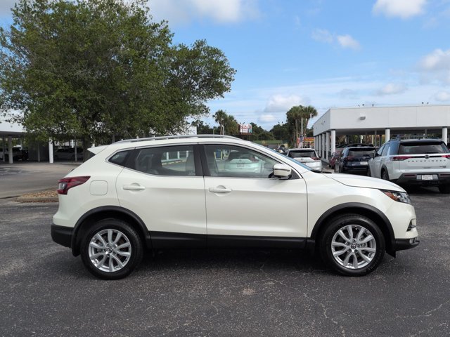 Certified 2020 Nissan Rogue Sport SV w/ Technology Package FWD image 3