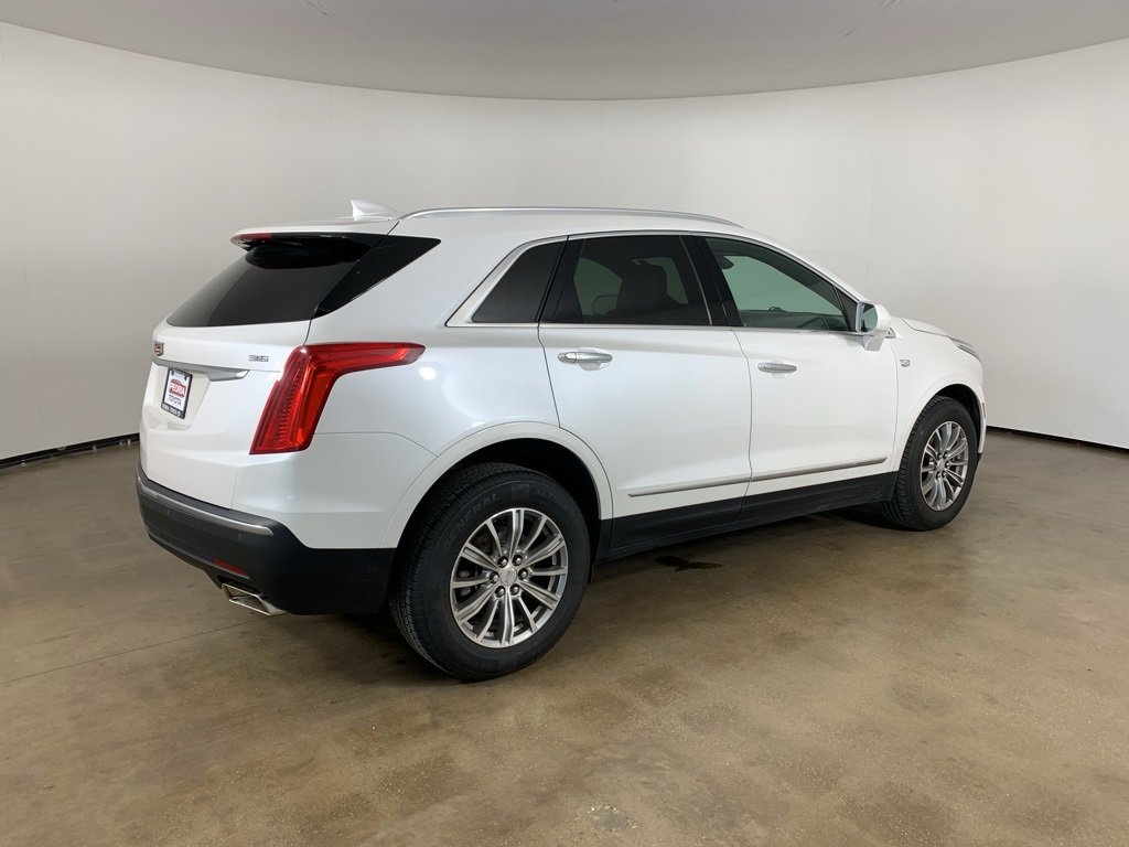 Used 2017 Cadillac XT5 Luxury w/ Advanced Security Package image 8