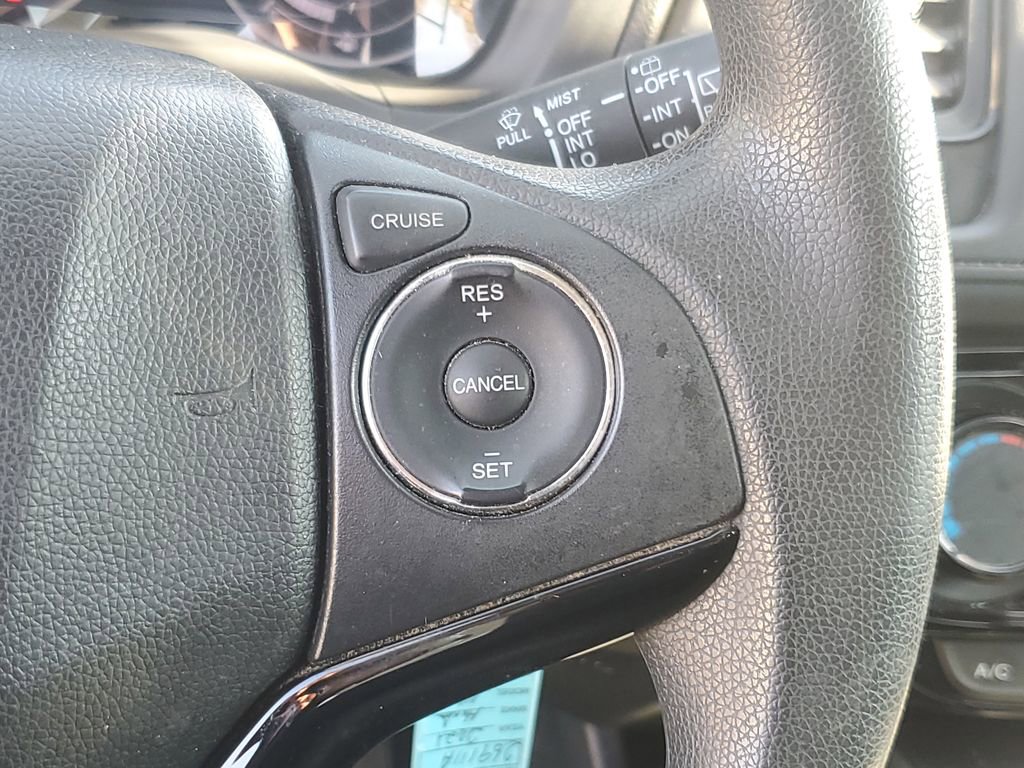 Used 2021 Honda HR-V LX image 17