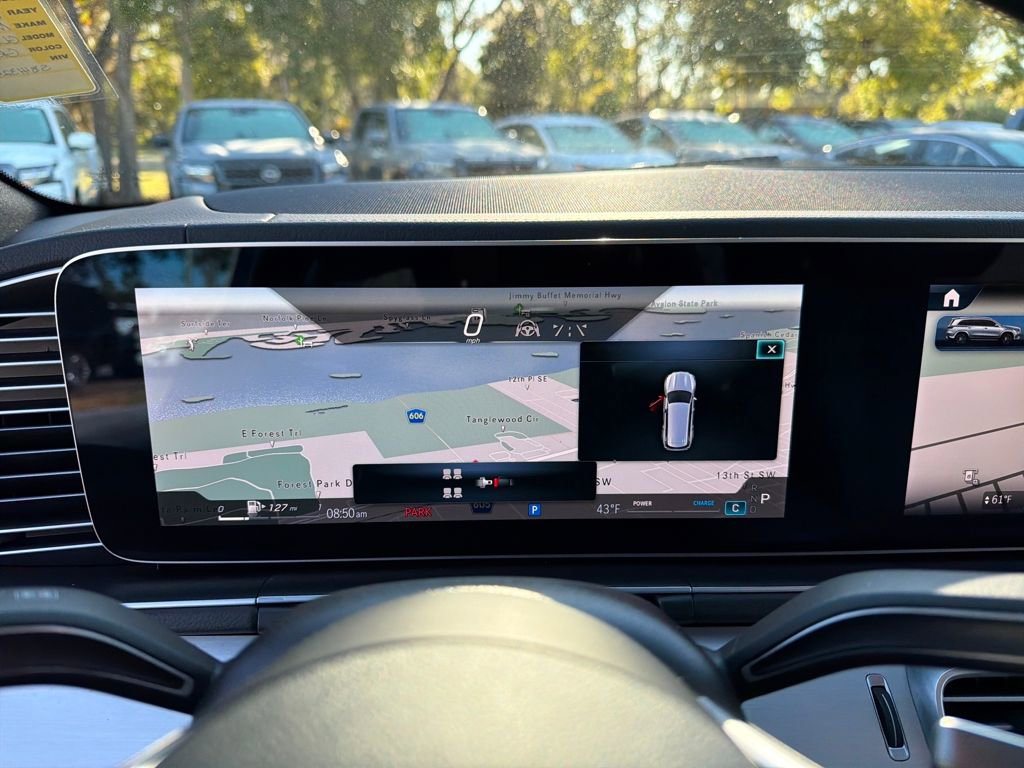 Used 2025 Mercedes-Benz GLS 450 4MATIC image 23