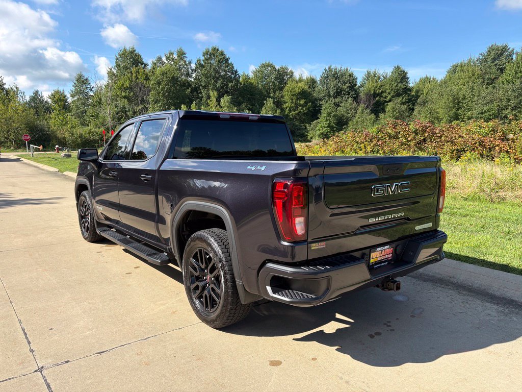 Used 2022 GMC Sierra 1500 Elevation w/ LPO, Elevation Black Package AWD/4WD image 7