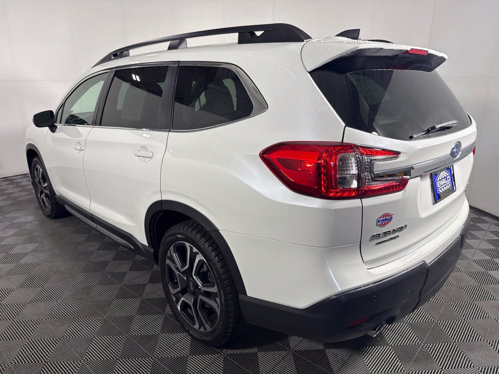 Used 2023 Subaru Ascent Limited AWD/4WD image 7