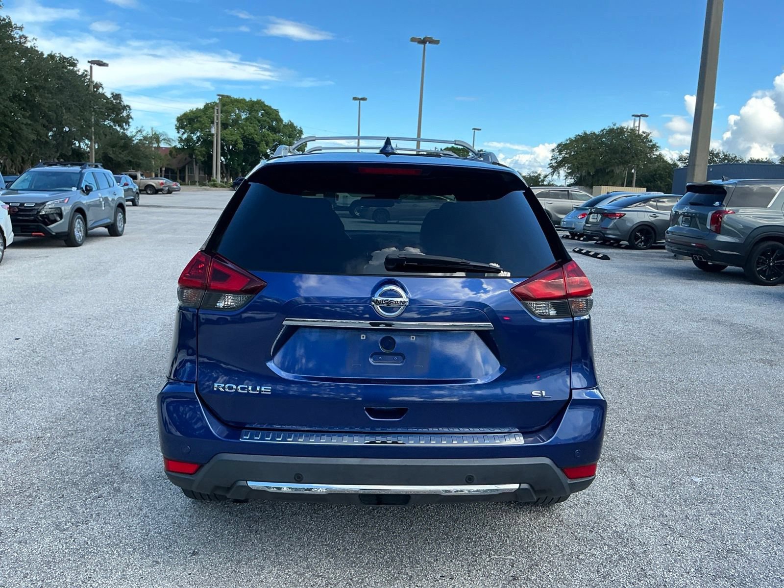Used 2020 Nissan Rogue SL w/ Premium Package FWD image 7