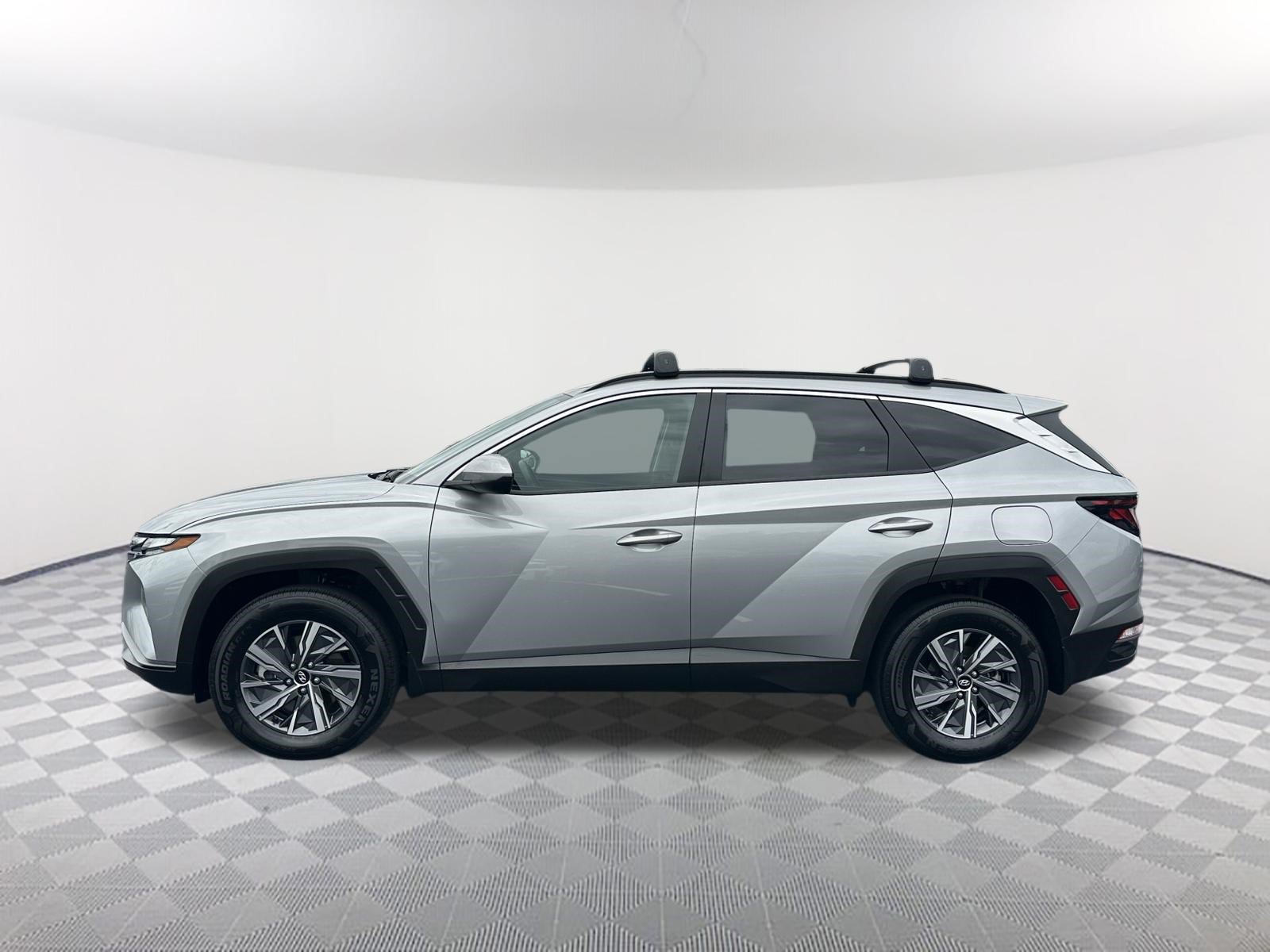 Used 2024 Hyundai Tucson Blue AWD/4WD image 8