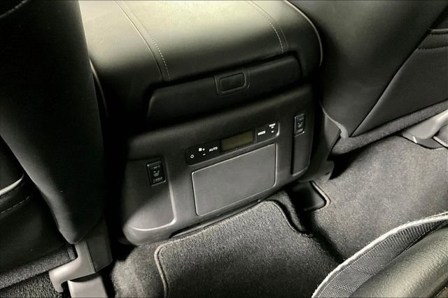 Used 2024 Nissan Armada Platinum w/ Captain's Chairs Package image 35