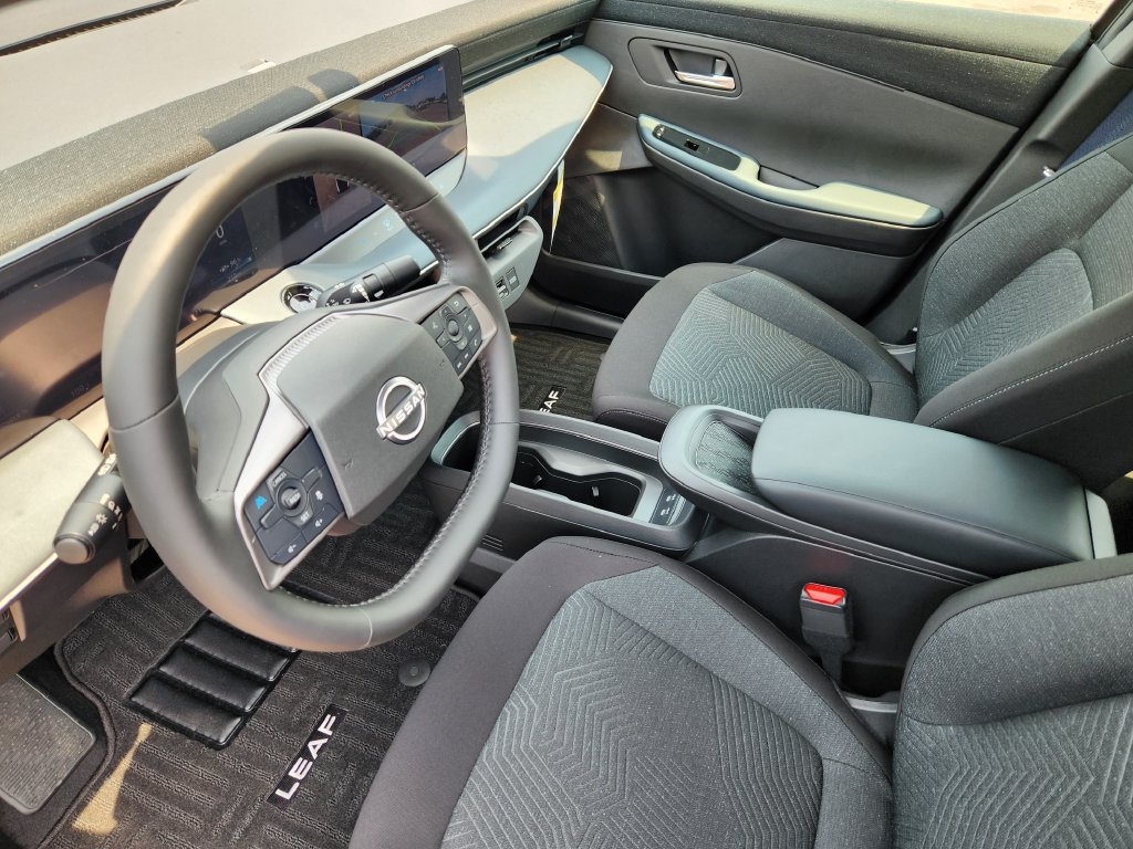 New 2026 Nissan Leaf w/ Floor Mat Package (S+) FWD image 11