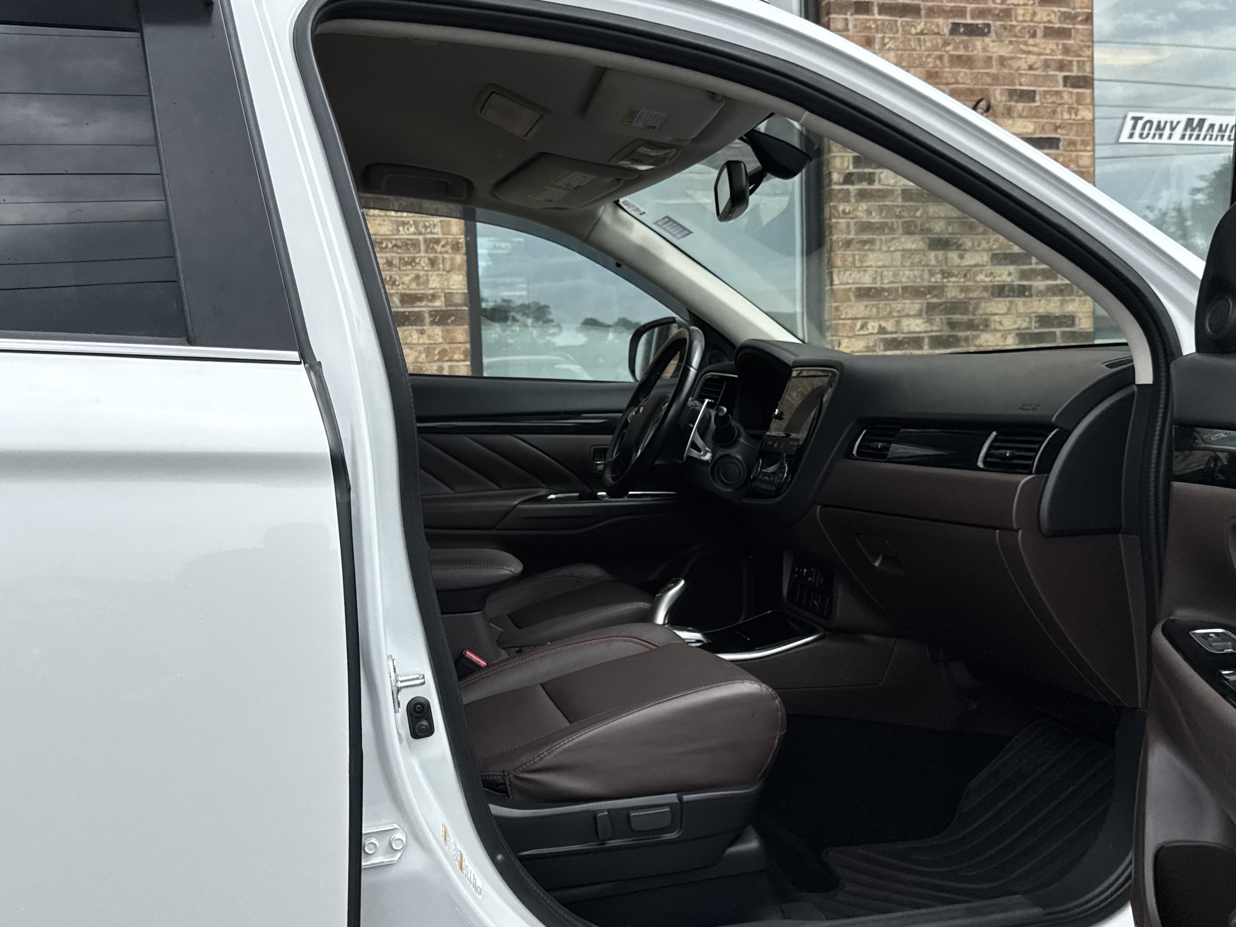 Used 2018 Mitsubishi Outlander SEL AWD/4WD image 13