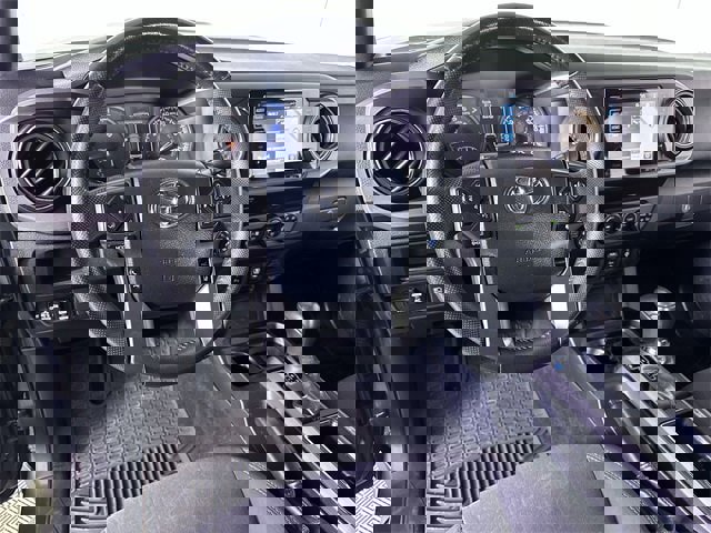 Used 2019 Toyota Tacoma TRD Sport w/ Technology Package image 21