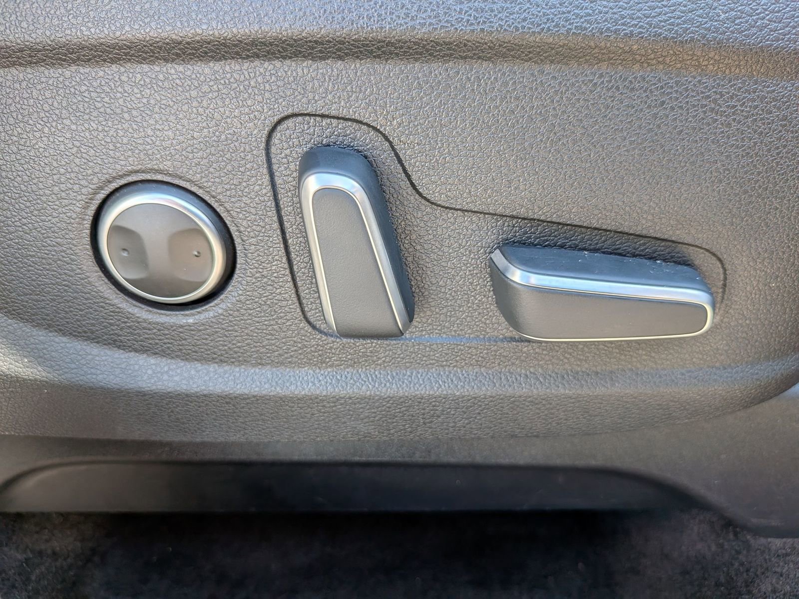 Used 2024 Hyundai Palisade Calligraphy image 41