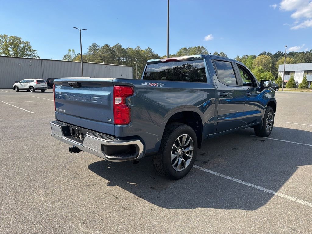 Used 2024 Chevrolet Silverado 1500 LT AWD/4WD image 8