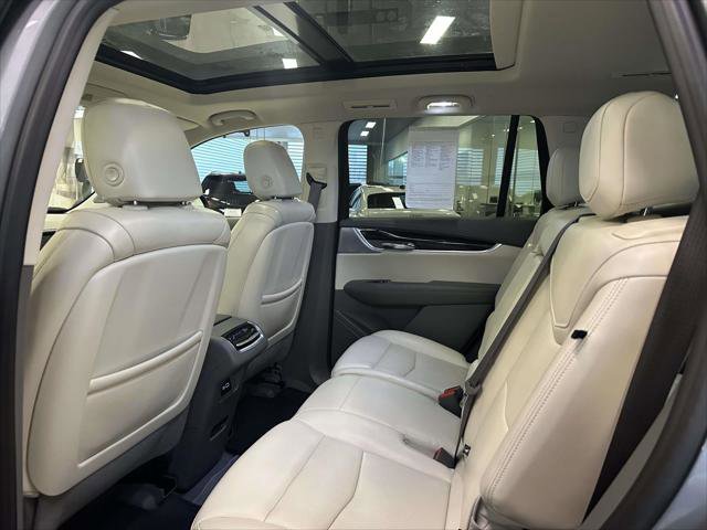 Used 2023 Cadillac XT6 Premium Luxury image 9