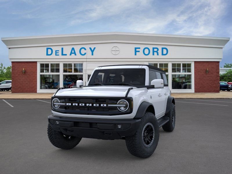 New 2025 Ford Bronco Outer Banks w/ Sasquatch Package image 2