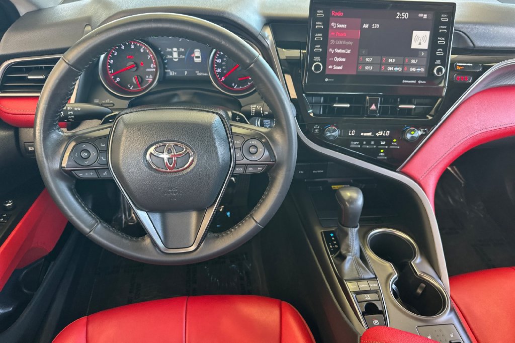 Used 2022 Toyota Camry XSE FWD image 16