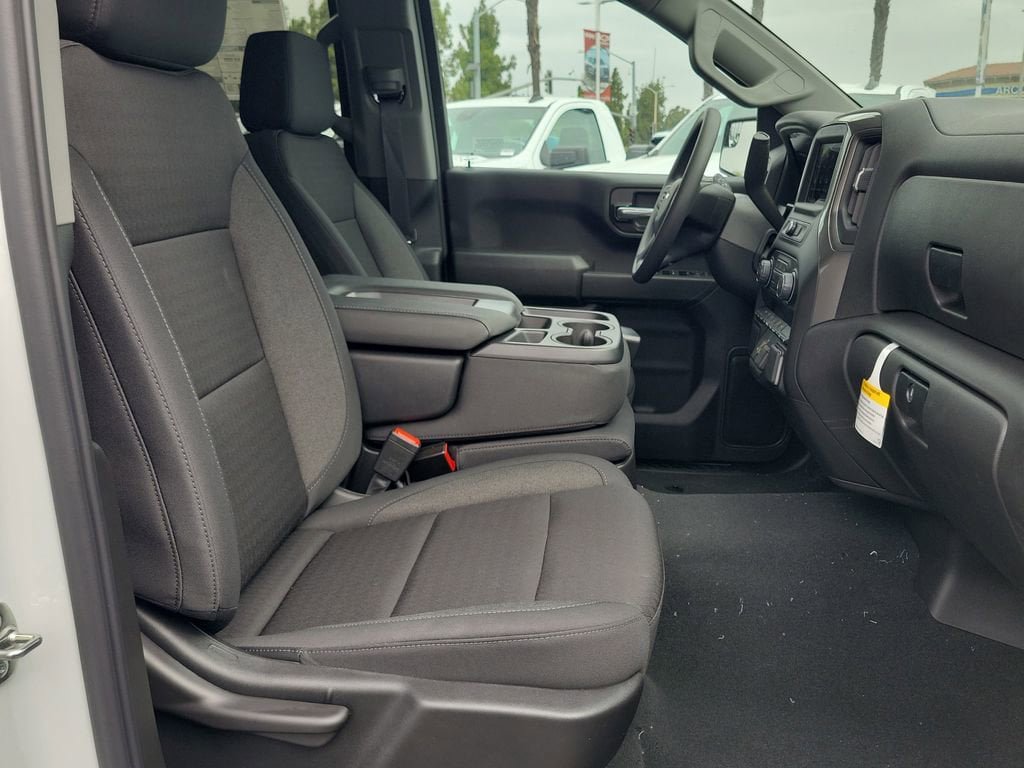New 2026 Chevrolet Silverado 1500 Custom w/ Turbomax Blackout Package RWD image 14