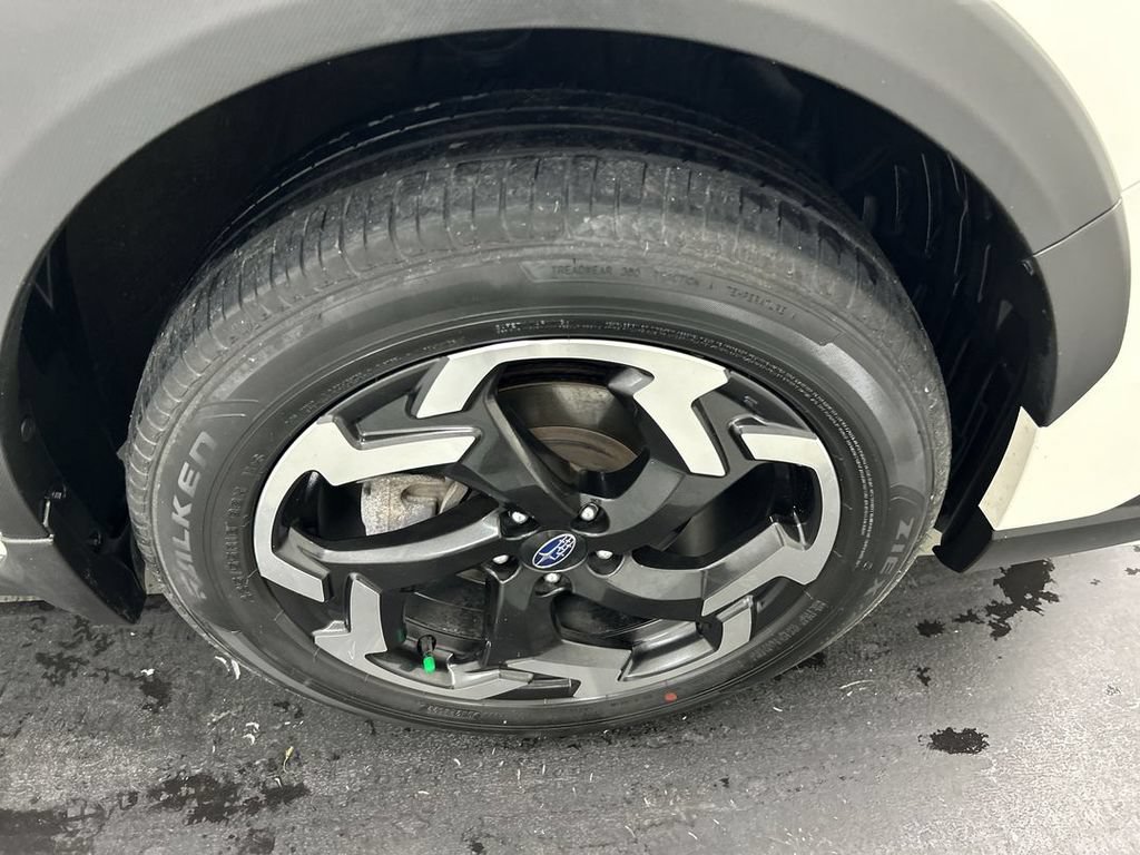Used 2023 Subaru Crosstrek 2.5i Limited AWD/4WD image 8