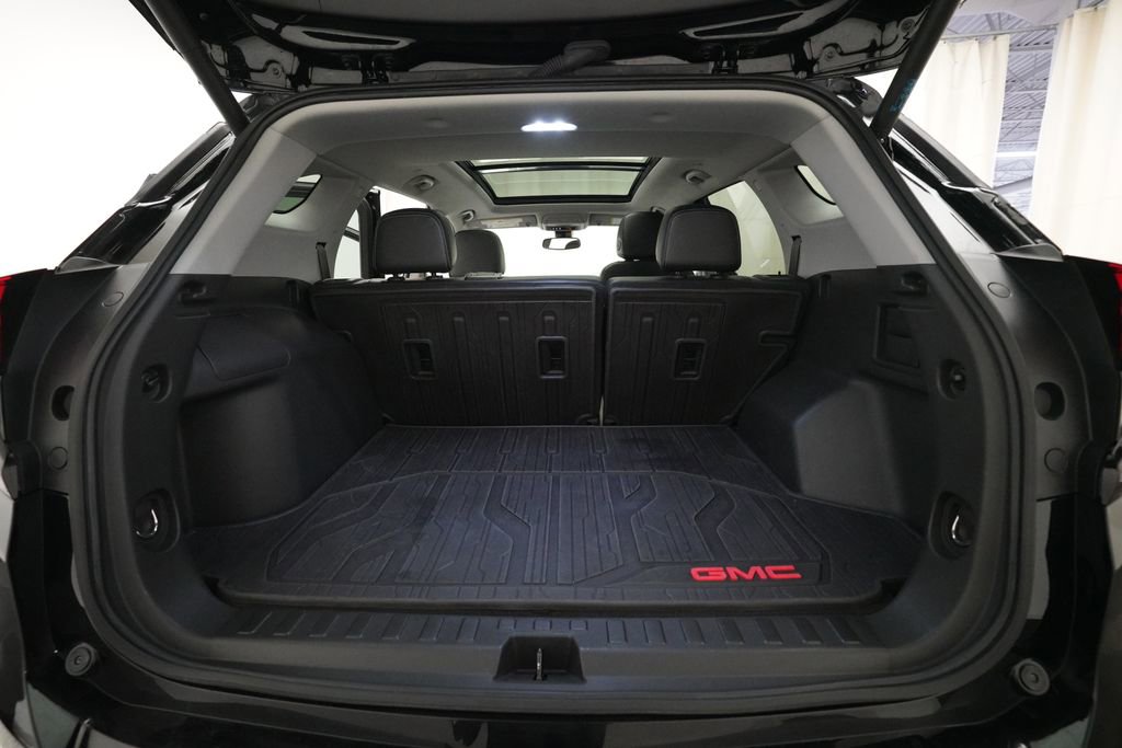 Used 2022 GMC Terrain SLT image 10