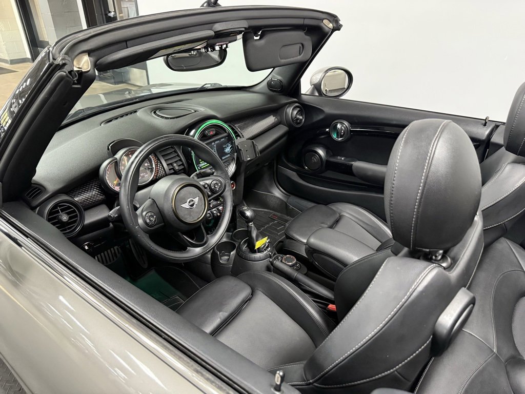 Used 2016 MINI Cooper S image 17