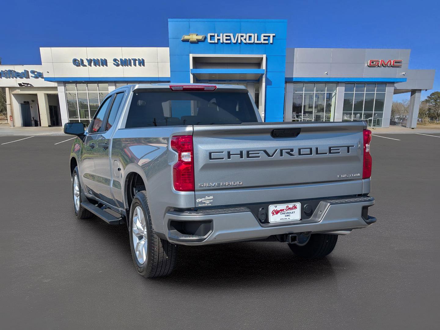 Used 2025 Chevrolet Silverado 1500 Custom image 12