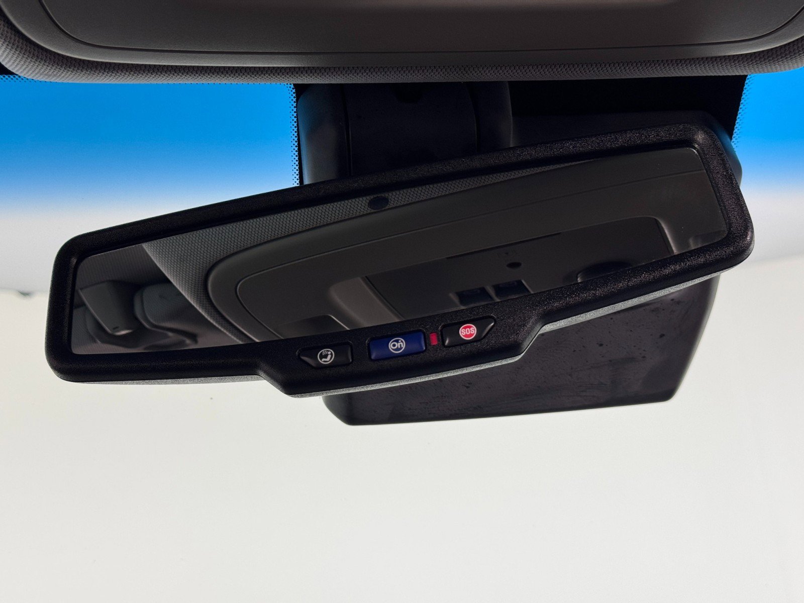 Used 2015 Chevrolet Suburban LTZ RWD image 31