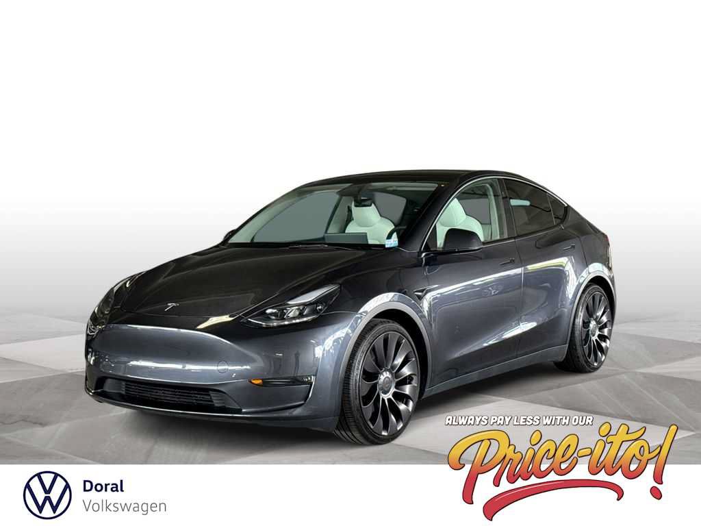 Used 2025 Tesla Model Y Performance AWD/4WD image 1