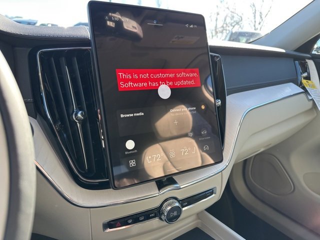 New 2026 Volvo XC60 B5 Ultra w/ Climate Package image 15