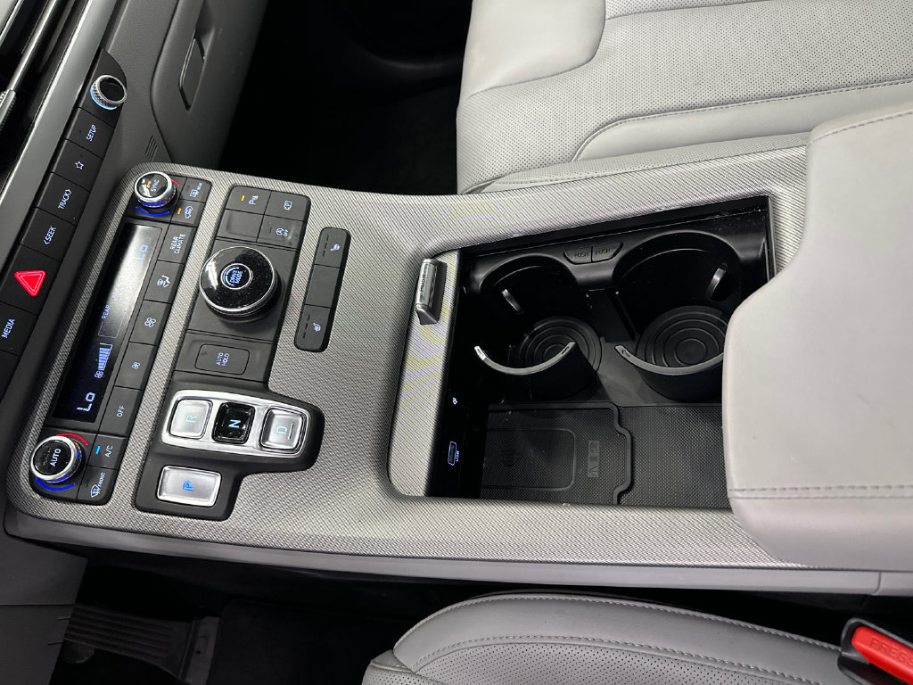 Used 2024 Hyundai Palisade SEL FWD image 32