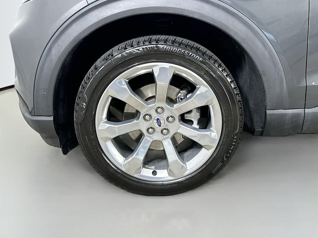 Used 2020 Ford Explorer Platinum w/ Premium Technology Package image 32