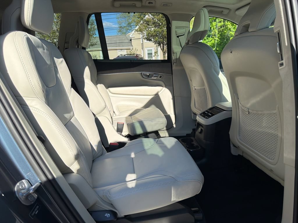 Used 2024 Volvo XC90 T8 Ultimate w/ Lounge Package AWD/4WD image 26