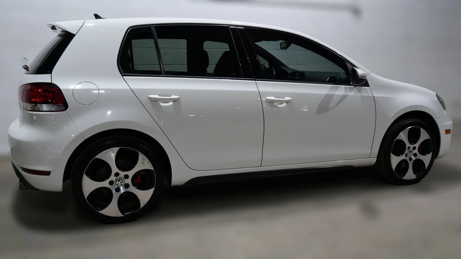 Used 2013 Volkswagen GTI 4-Door FWD image 6