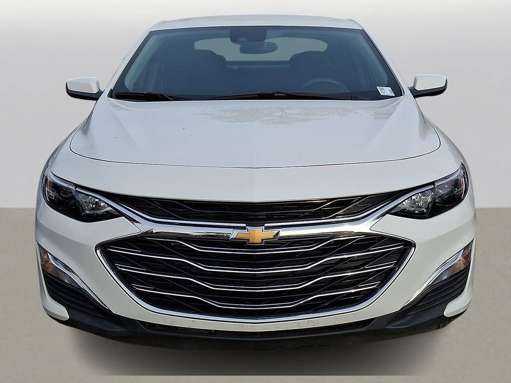 Used 2024 Chevrolet Malibu LS w/ Driver Confidence Package image 2