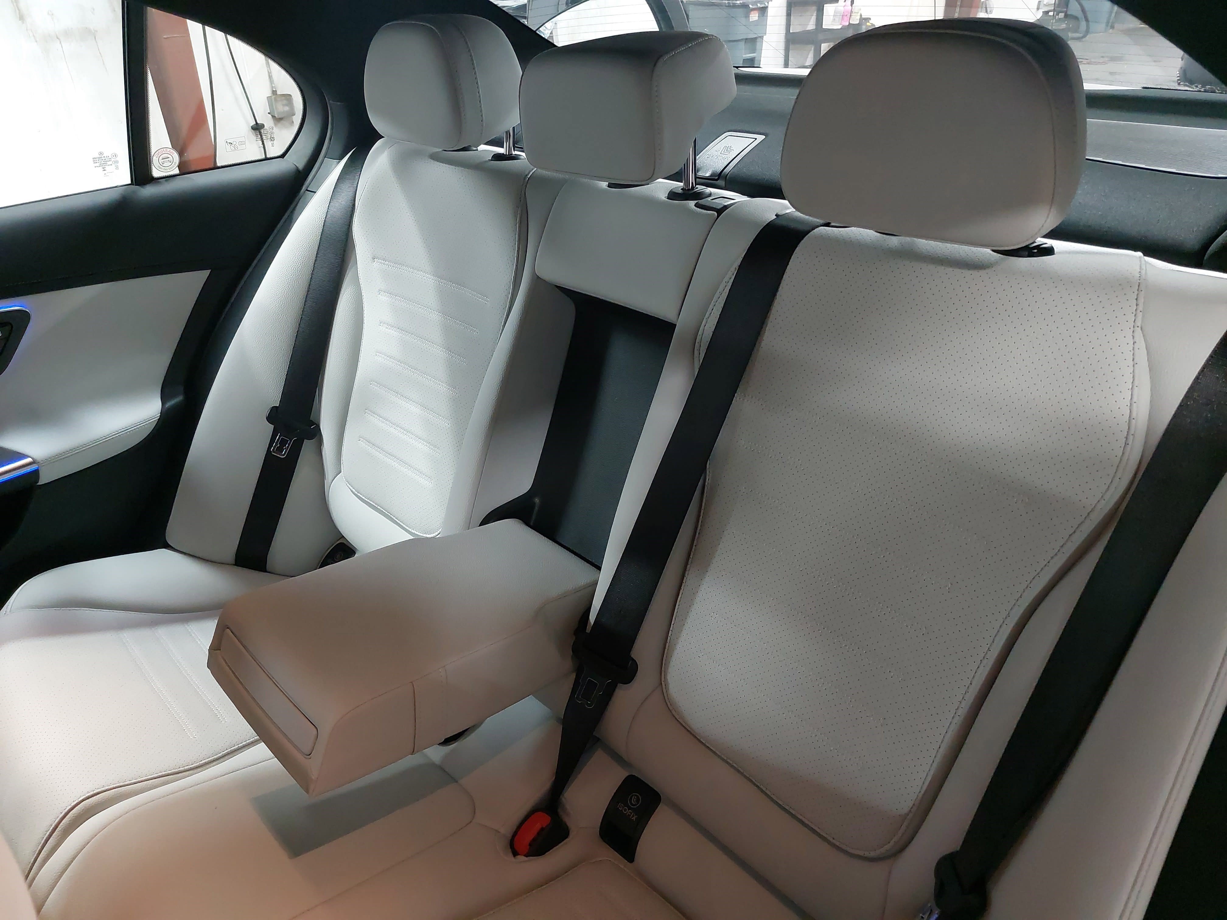 Used 2025 Mercedes-Benz C 300 Sedan image 14