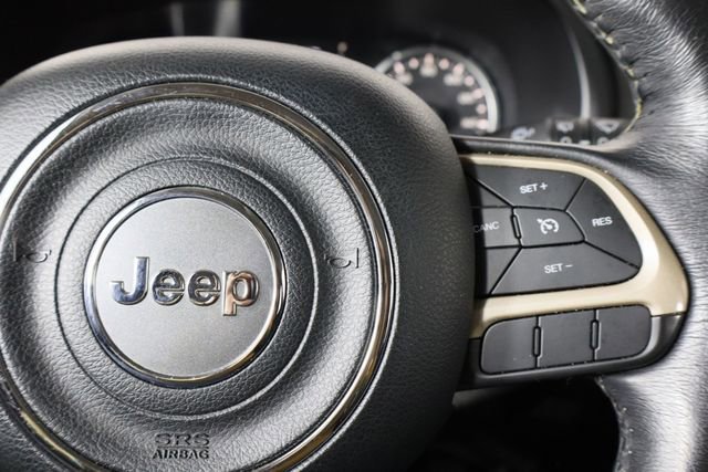 Used 2017 Jeep Renegade Latitude image 11