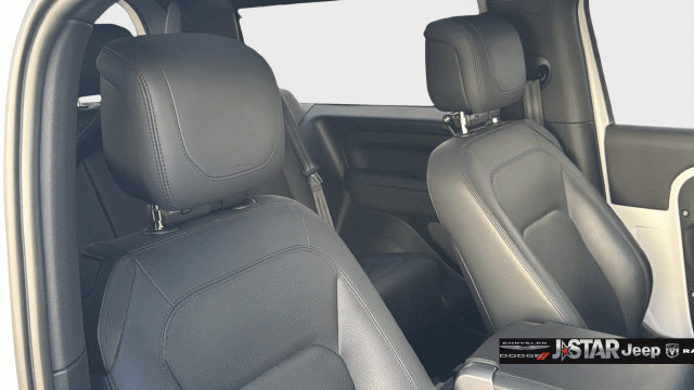 Used 2023 Land Rover Defender 90 S AWD/4WD image 13