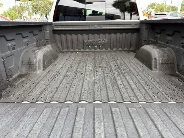 Used 2021 Chevrolet Silverado 1500 High Country w/ Technology Package AWD/4WD image 20