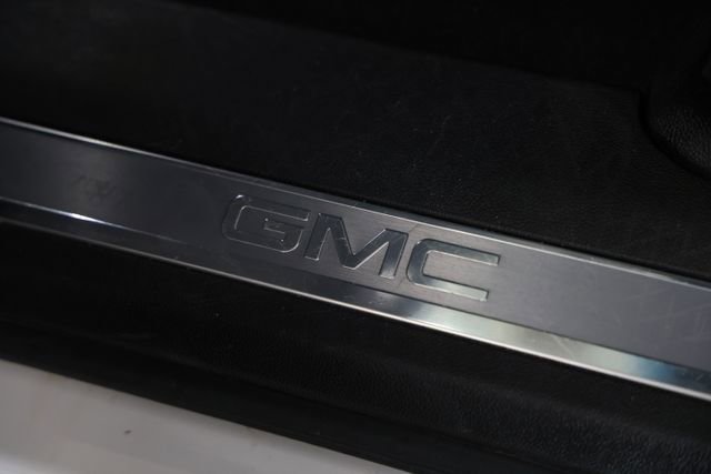 Used 2021 GMC Yukon XL SLT w/ SLT Premium Package AWD/4WD image 25