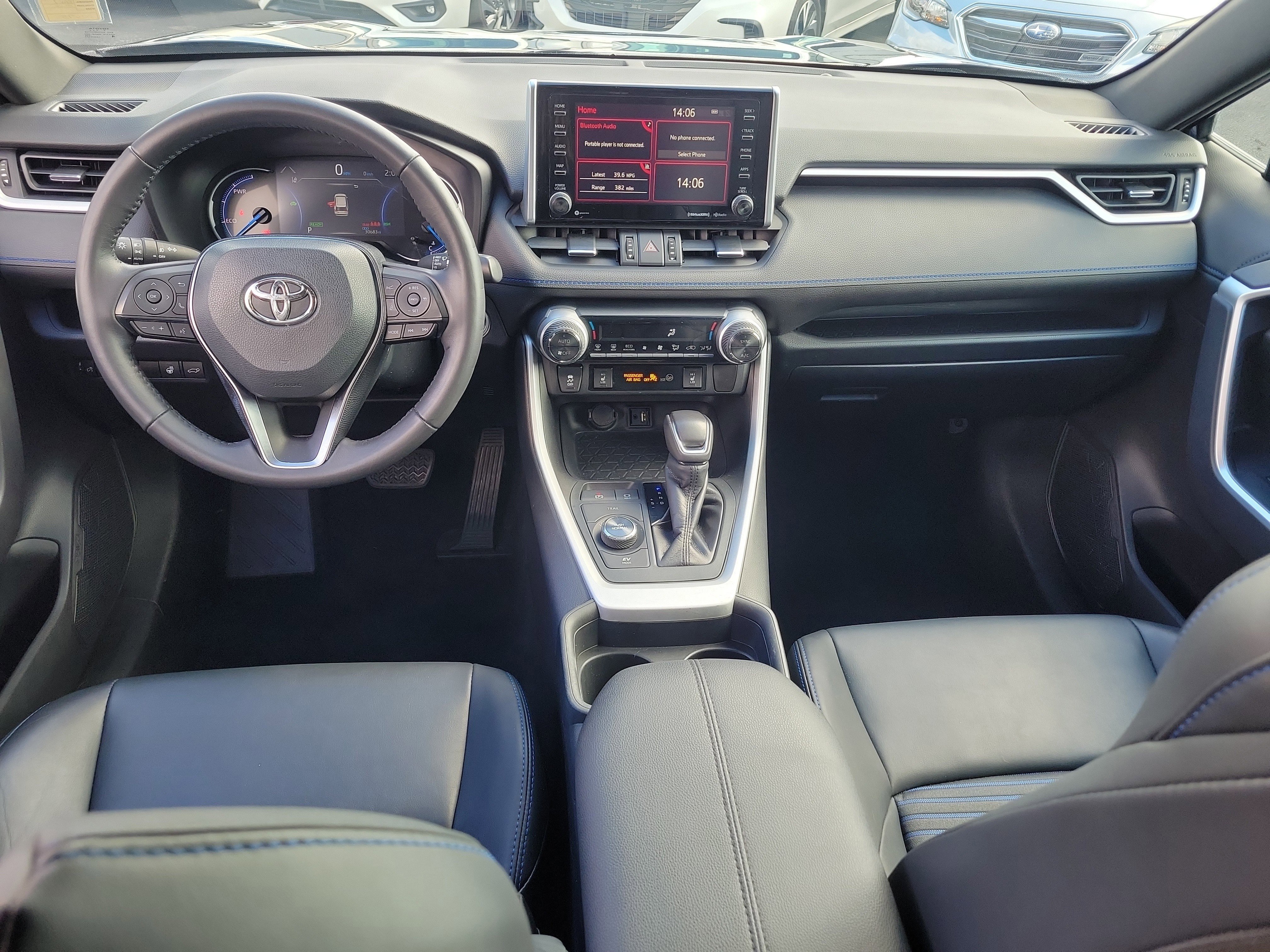 Used 2019 Toyota RAV4 XSE w/ XSE Weather Package image 17