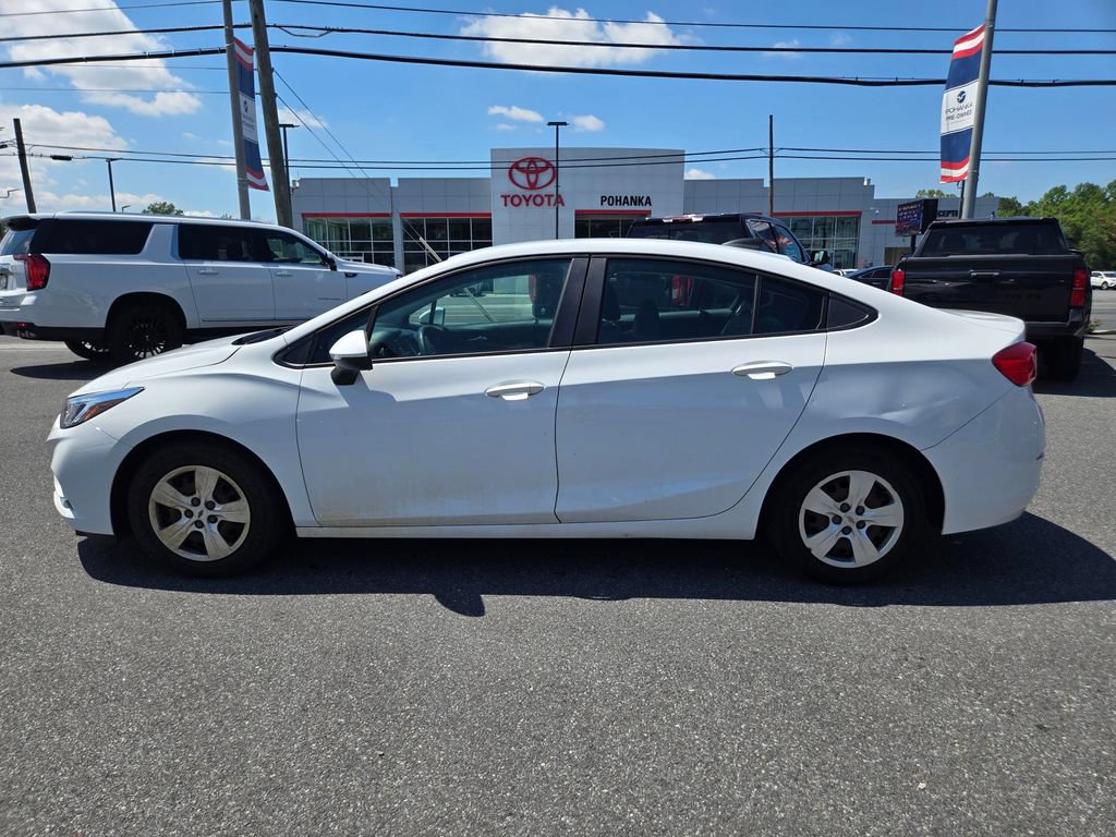 Used 2017 Chevrolet Cruze LS FWD image 16