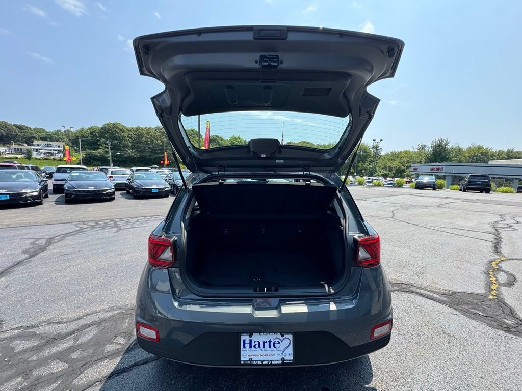 Certified 2026 Hyundai Venue SEL FWD image 20