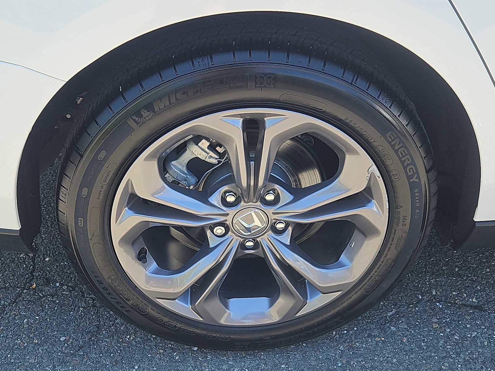Used 2024 Honda Accord EX image 9