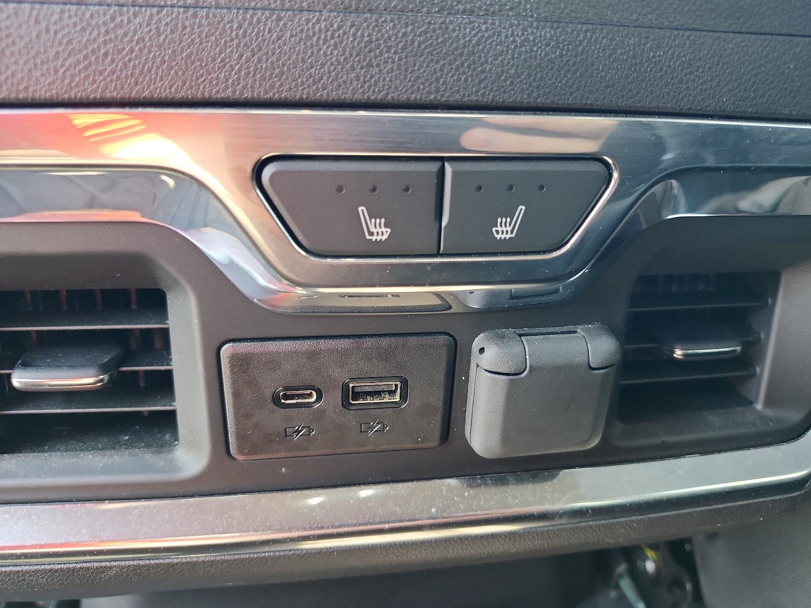 Used 2019 Chevrolet Silverado 1500 LTZ AWD/4WD image 16
