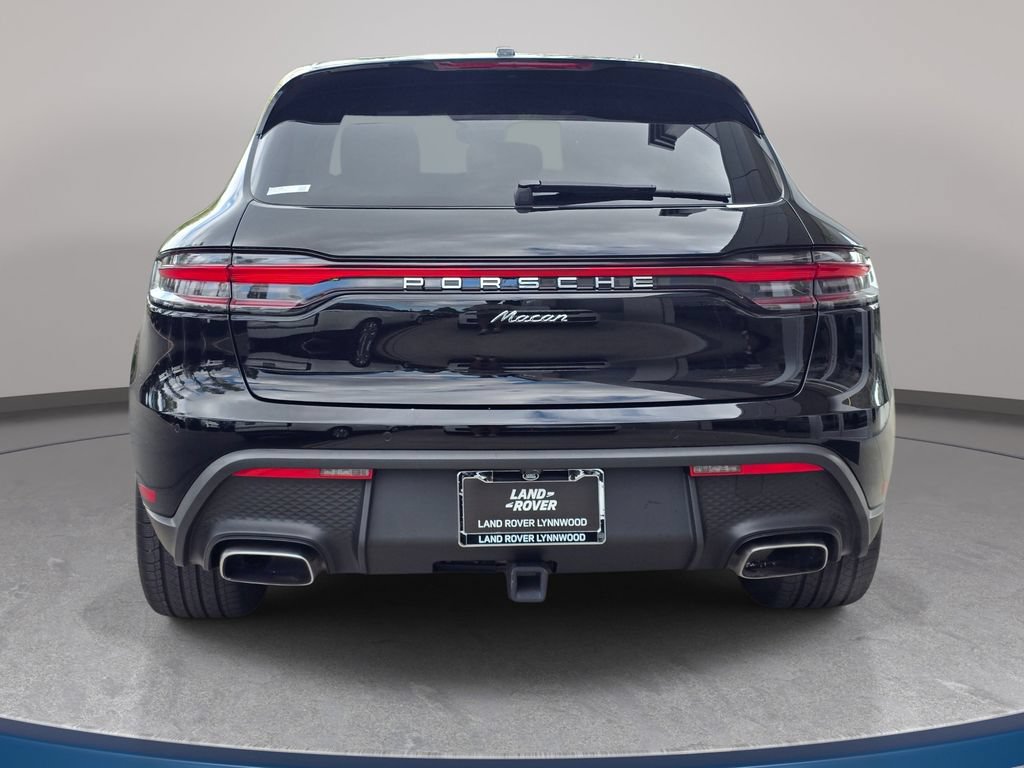 Used 2023 Porsche Macan AWD/4WD image 7