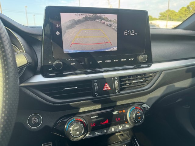 Used 2022 Kia Forte GT-Line w/ GT-Line Premium Package FWD image 17