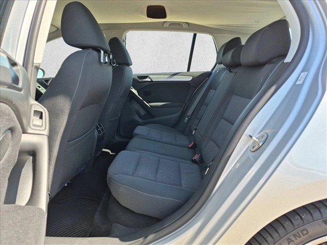 Used 2014 Volkswagen Golf TDI FWD image 17